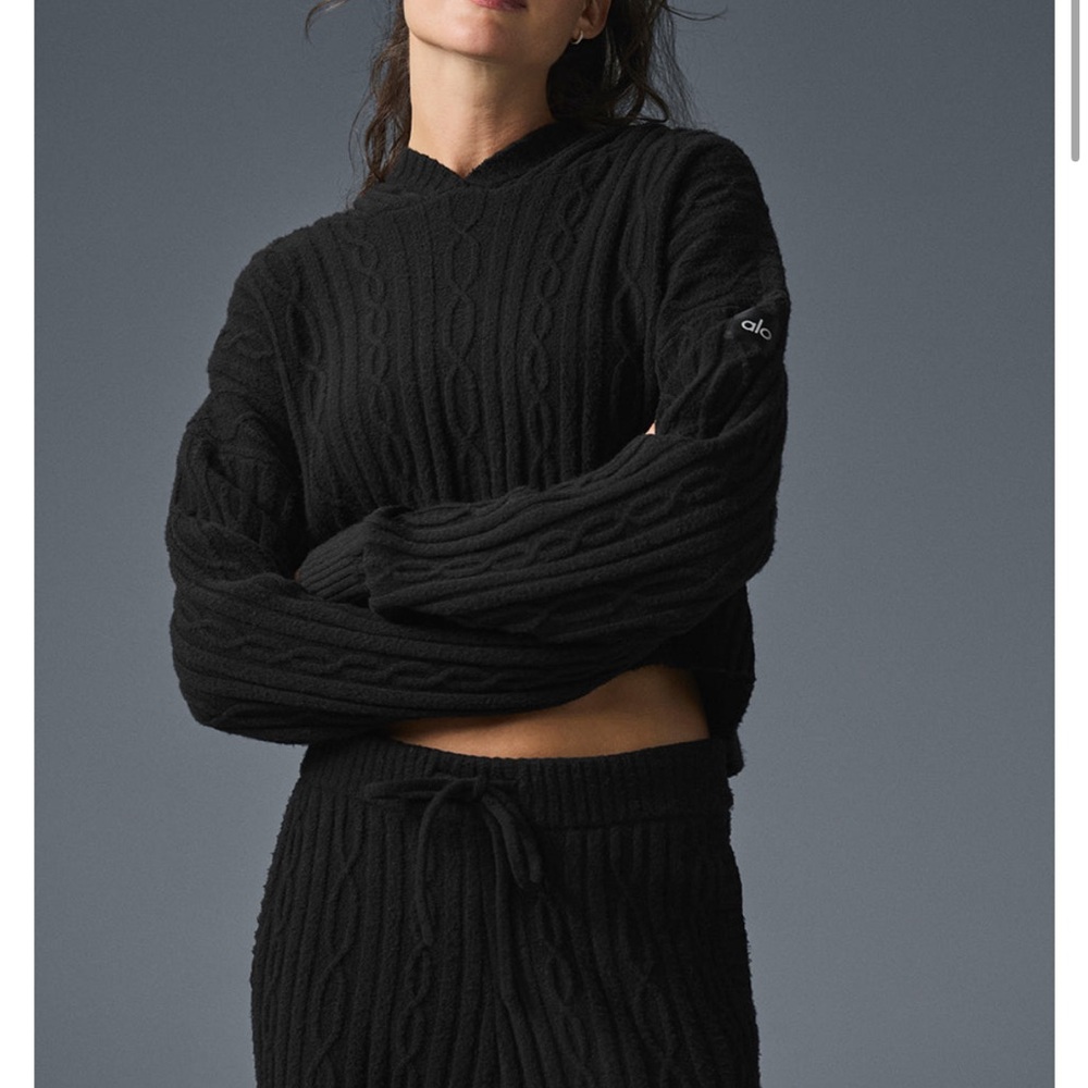 ALO Yoga Black Cable Knit Set - Picture 2 of 7